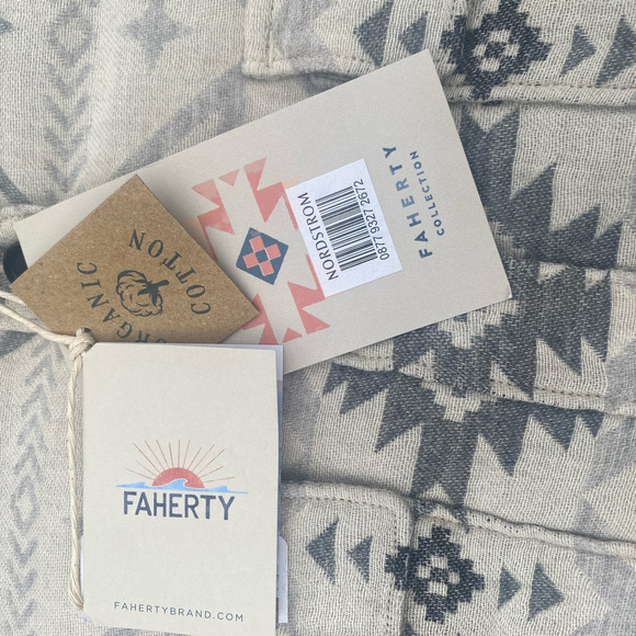 NWT FAHERTY X Doug Good Feather Organic Cotton Overshirt In Ivory North Star(S) - Picture 13 of 13